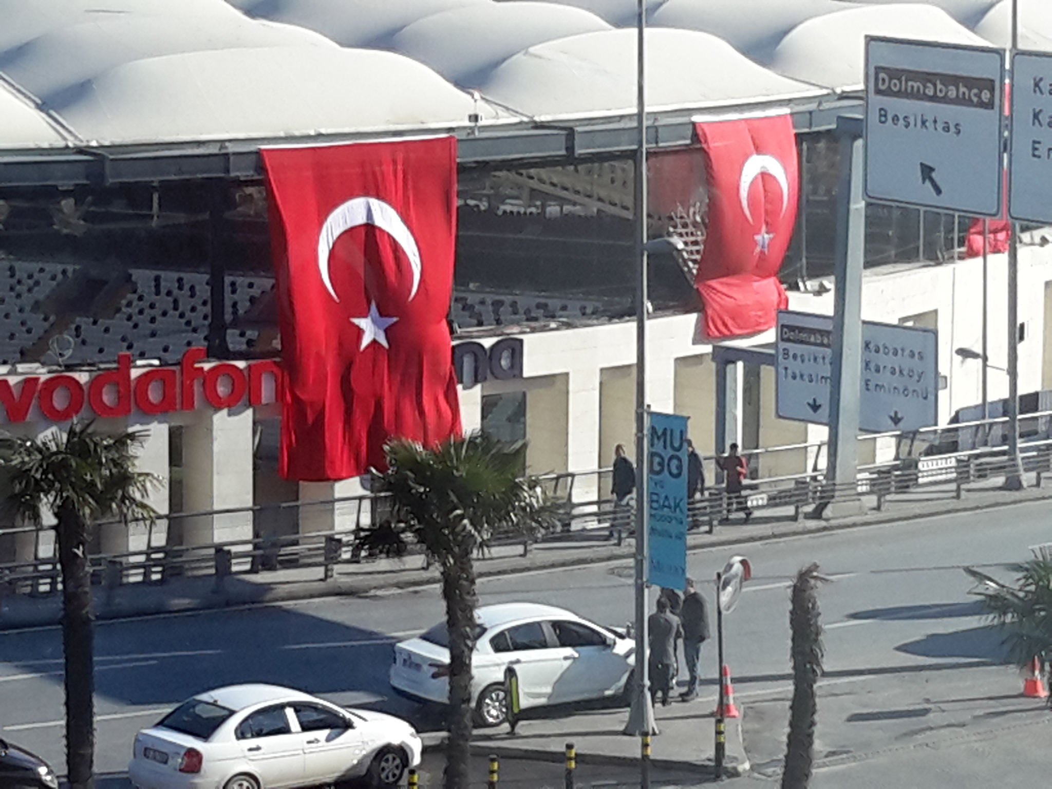Crônicas de Istambul: Depois da tragédia, as homenagens e a solidariedade